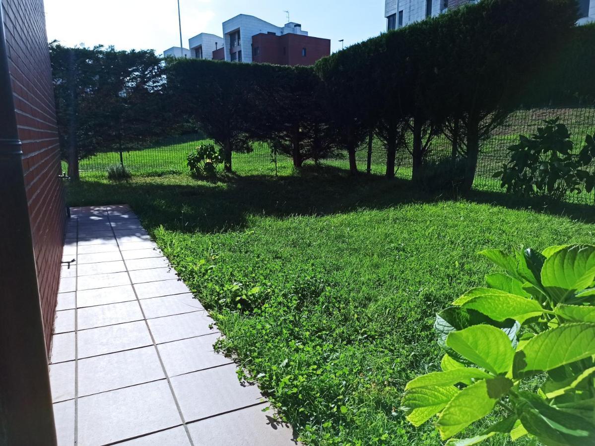 Ferienwohnung Bajo Con Jardin Privado Santander Exterior foto